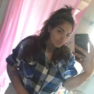 Meet your Posher, Ana